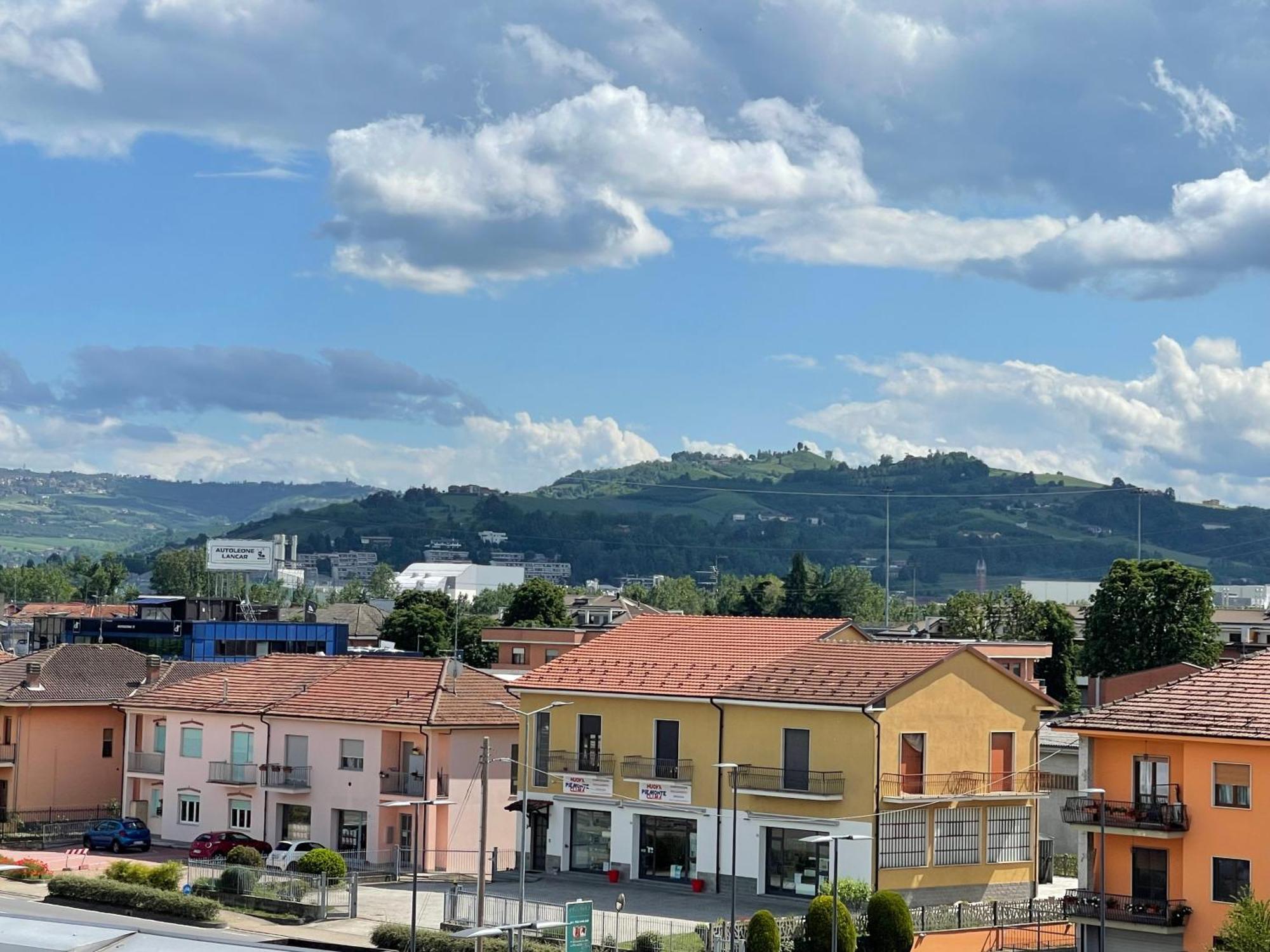 Apartamento Borgo Divino Alba  Exterior foto